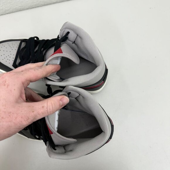 Nike Jordan 1 Mid Black College Grey Gym Red Sneakers Shoes BQ6472-060 Womens 10 - Picture 4 of 8